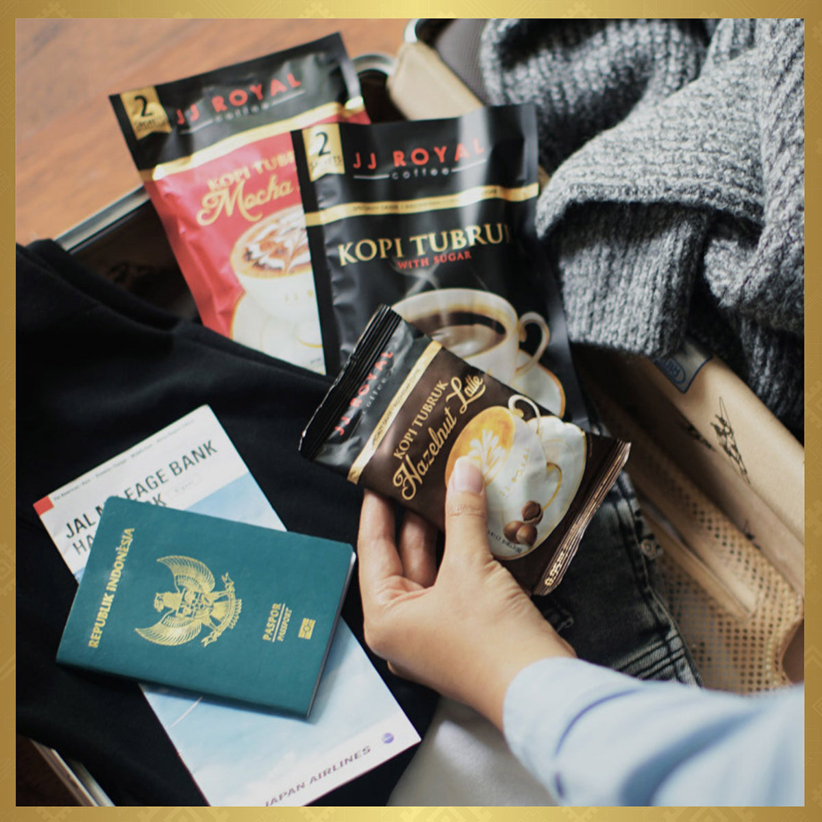 Hazelnut Latte 3-in-1 Instant Coffee 14s | JJ Royal Coffee Singapore